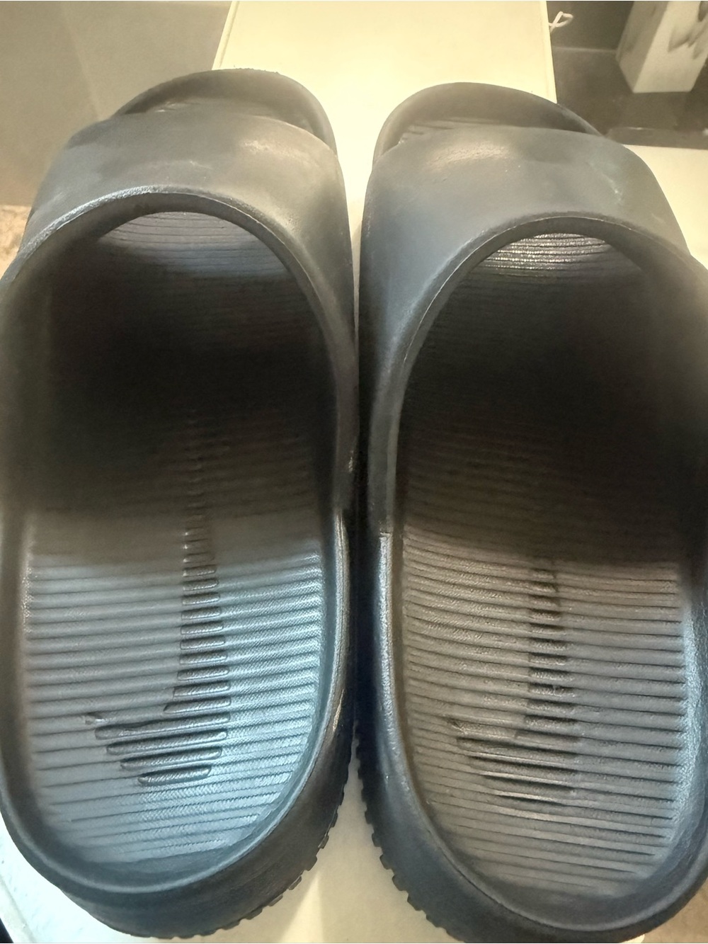 Nike Men's Black Slip-On Slide Clogs